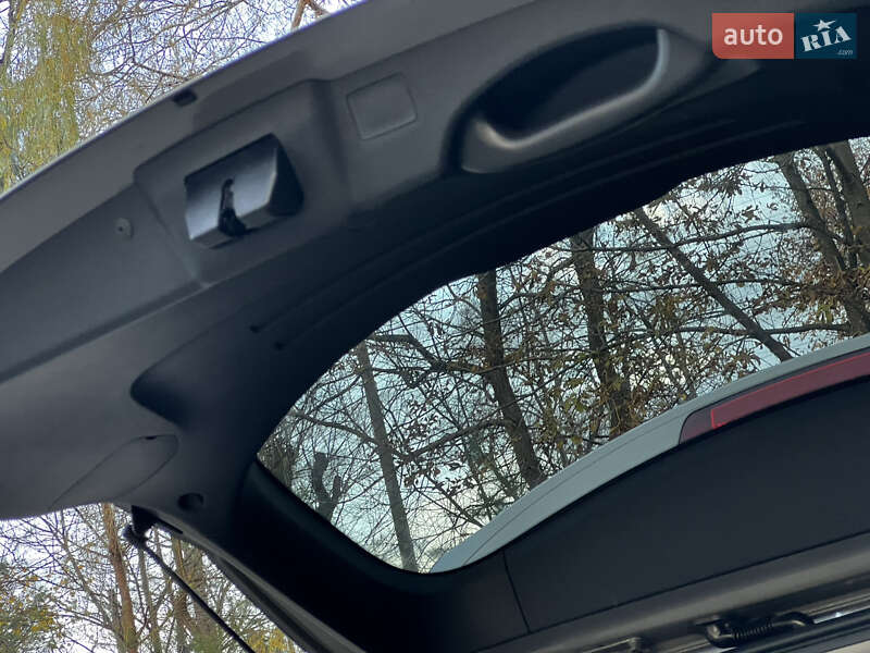 Внедорожник / Кроссовер Hyundai Santa FE 2016 в Дрогобыче