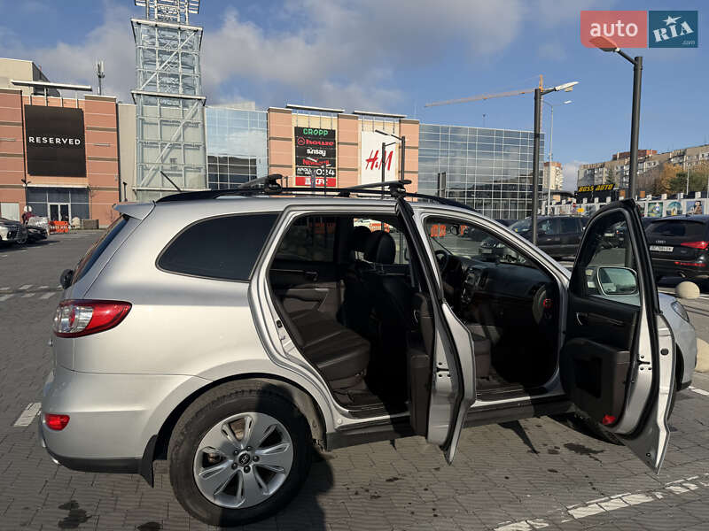 Внедорожник / Кроссовер Hyundai Santa FE 2012 в Львове