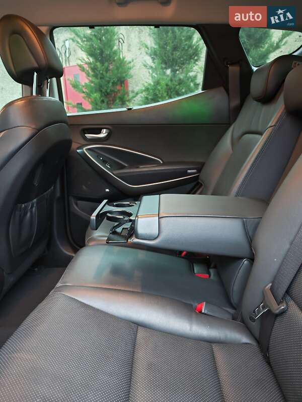 Внедорожник / Кроссовер Hyundai Santa FE 2016 в Могилев-Подольске фото 55 Внедорожник / Кроссовер Hyundai Santa FE 2016 в Могилев-Подольске