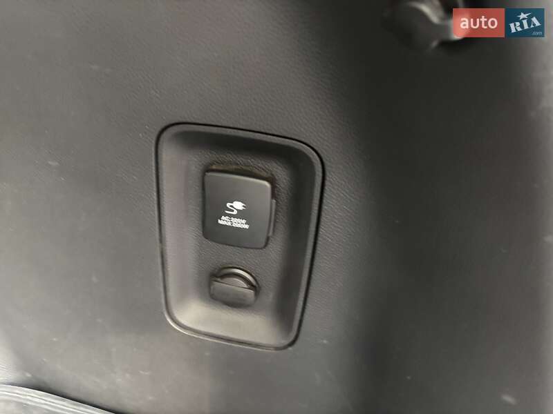 Внедорожник / Кроссовер Hyundai Santa FE 2016 в Киеве