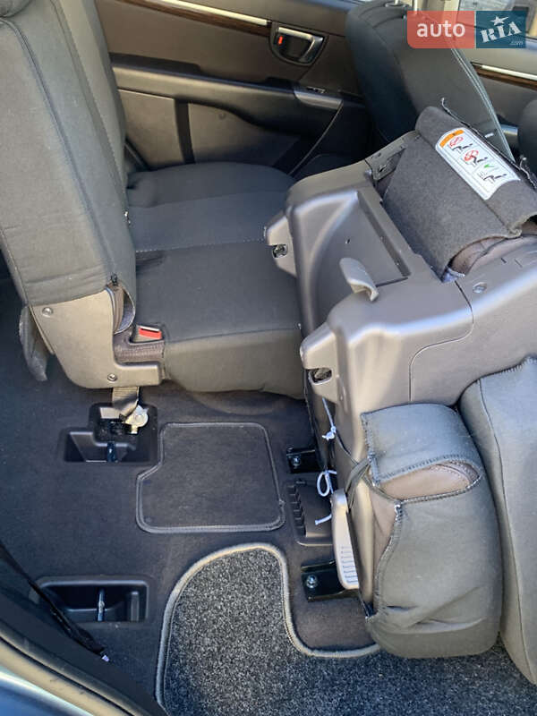 Позашляховик / Кросовер Hyundai Santa FE 2011 в Калуші