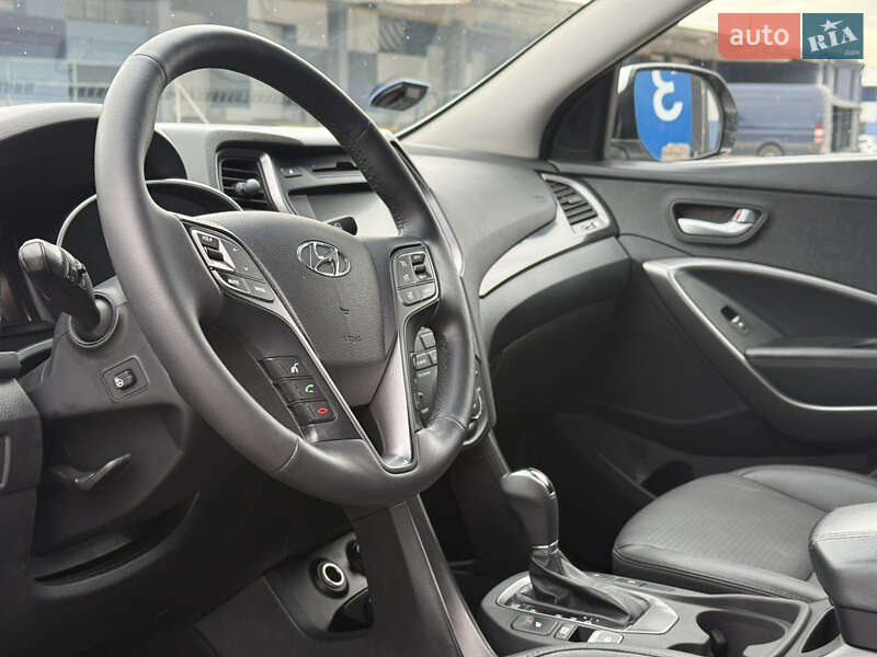 Позашляховик / Кросовер Hyundai Santa FE 2014 в Рівному