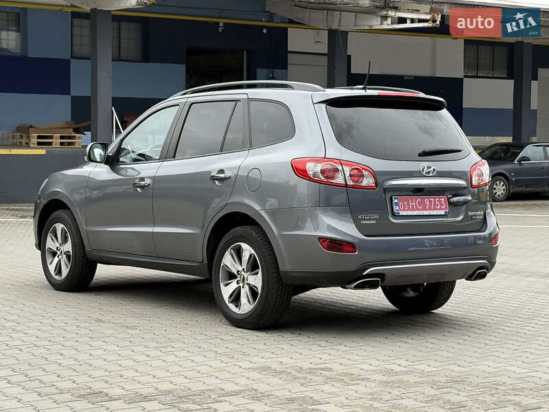 Внедорожник / Кроссовер Hyundai Santa FE 2012 в Ровно