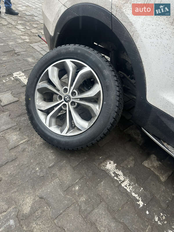 Внедорожник / Кроссовер Hyundai Santa FE 2014 в Фастове