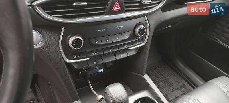 Позашляховик / Кросовер Hyundai Santa FE 2018 в Києві фото 25 Позашляховик / Кросовер Hyundai Santa FE 2018 в Києві