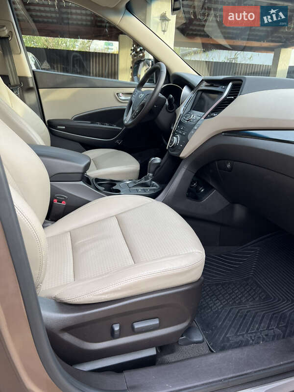 Позашляховик / Кросовер Hyundai Santa FE 2014 в Борисполі