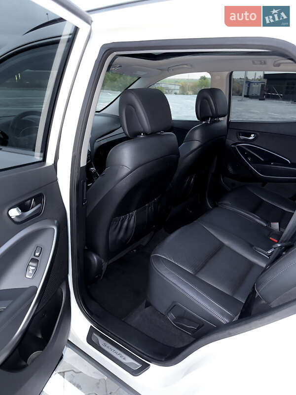 Внедорожник / Кроссовер Hyundai Santa FE 2013 в Дубно