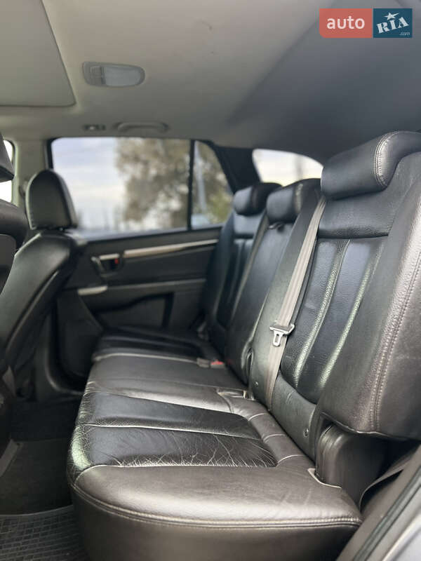 Внедорожник / Кроссовер Hyundai Santa FE 2011 в Николаеве