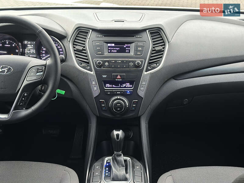 Внедорожник / Кроссовер Hyundai Santa FE 2017 в Киеве фото 21 Внедорожник / Кроссовер Hyundai Santa FE 2017 в Киеве