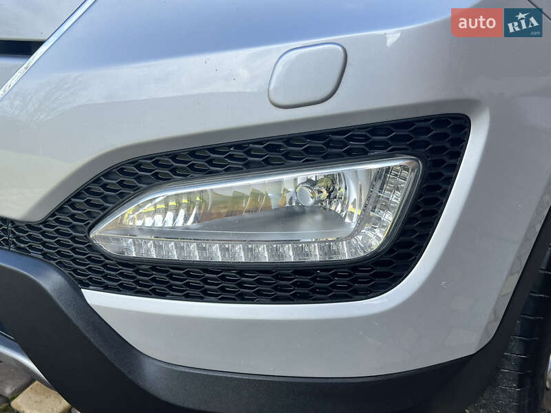 Внедорожник / Кроссовер Hyundai Santa FE 2013 в Ивано-Франковске