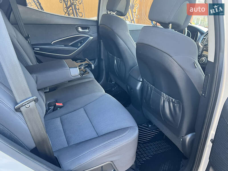 Внедорожник / Кроссовер Hyundai Santa FE 2013 в Ивано-Франковске