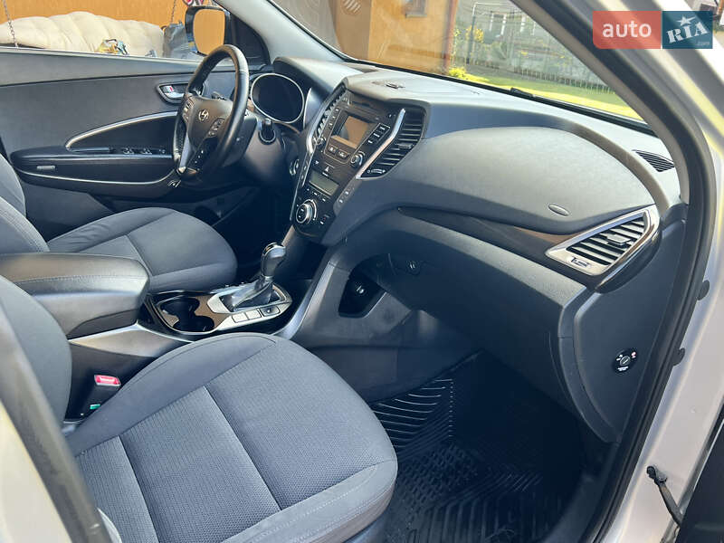 Внедорожник / Кроссовер Hyundai Santa FE 2013 в Ивано-Франковске