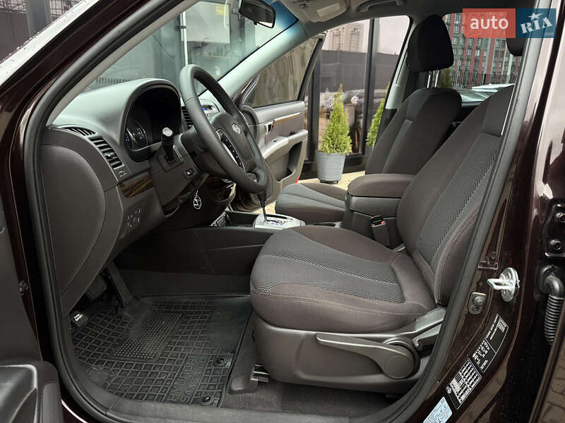 Внедорожник / Кроссовер Hyundai Santa FE 2012 в Киеве