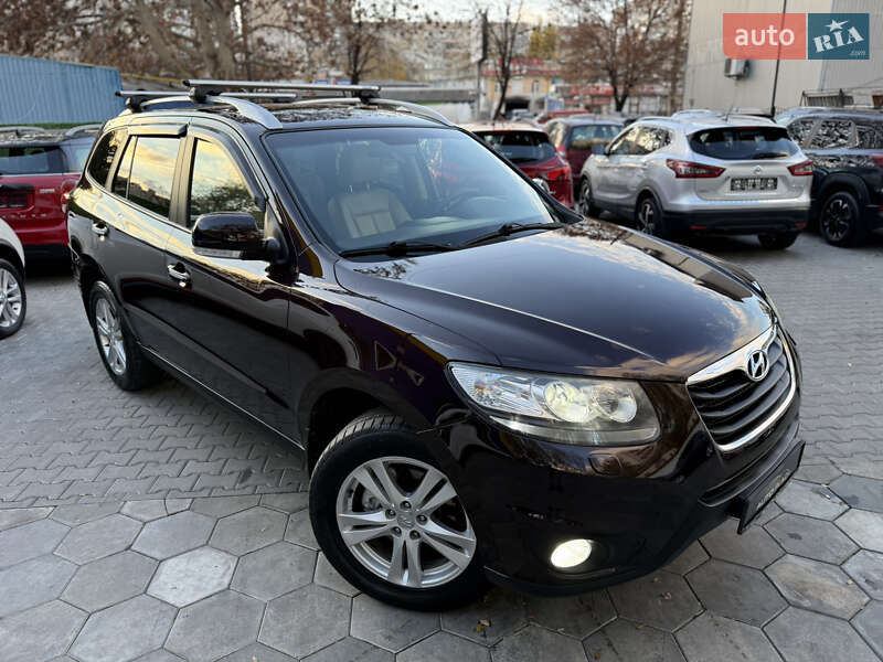 Внедорожник / Кроссовер Hyundai Santa FE 2011 в Одессе