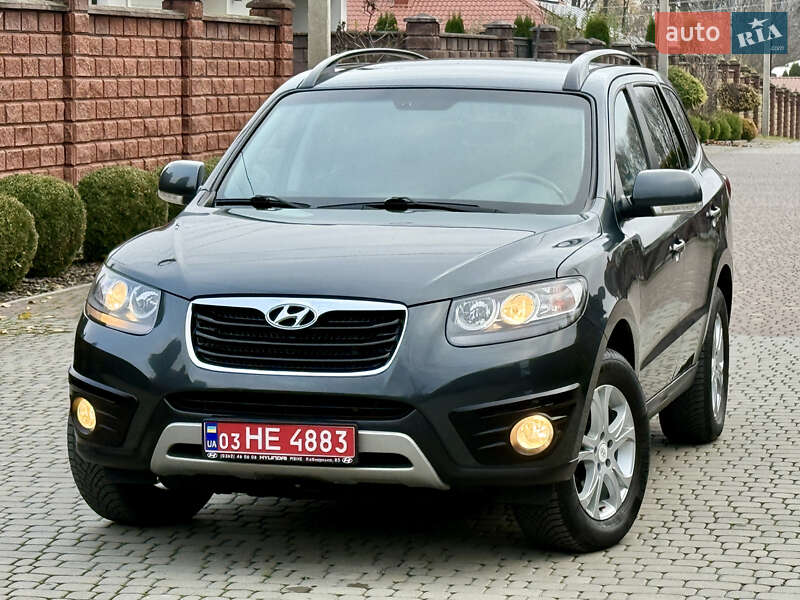 Внедорожник / Кроссовер Hyundai Santa FE 2012 в Ровно