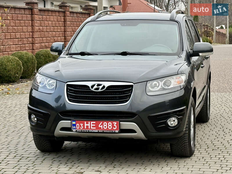 Внедорожник / Кроссовер Hyundai Santa FE 2012 в Ровно