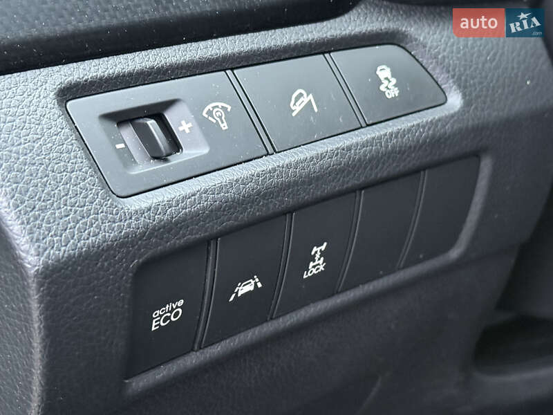 Внедорожник / Кроссовер Hyundai Santa FE 2014 в Ровно