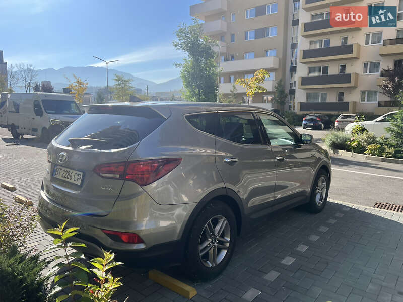Позашляховик / Кросовер Hyundai Santa FE 2016 в Херсоні