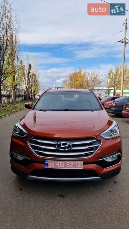 Позашляховик / Кросовер Hyundai Santa FE 2016 в Миколаєві