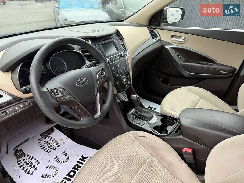 Внедорожник / Кроссовер Hyundai Santa FE 2017 в Луцке