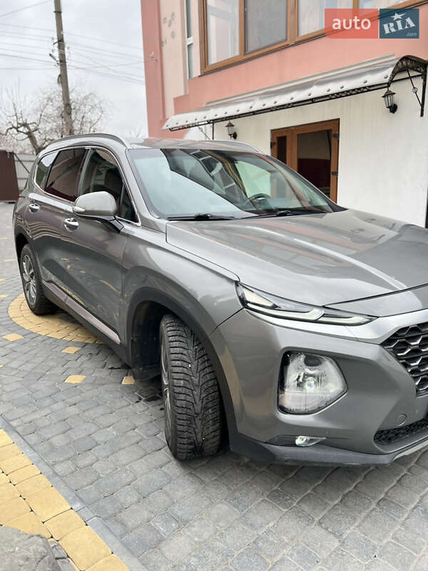 Внедорожник / Кроссовер Hyundai Santa FE 2019 в Виннице