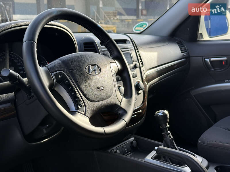 Внедорожник / Кроссовер Hyundai Santa FE 2011 в Ровно фото 29 Внедорожник / Кроссовер Hyundai Santa FE 2011 в Ровно