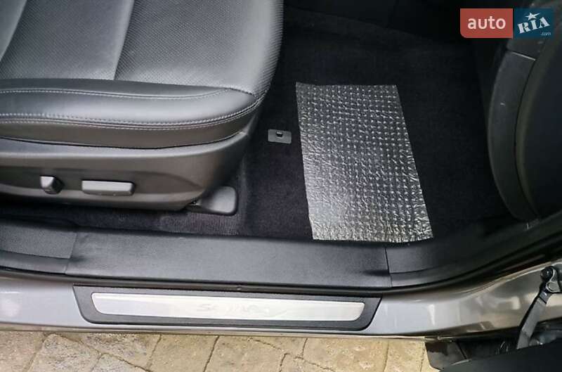 Внедорожник / Кроссовер Hyundai Santa FE 2016 в Болехове