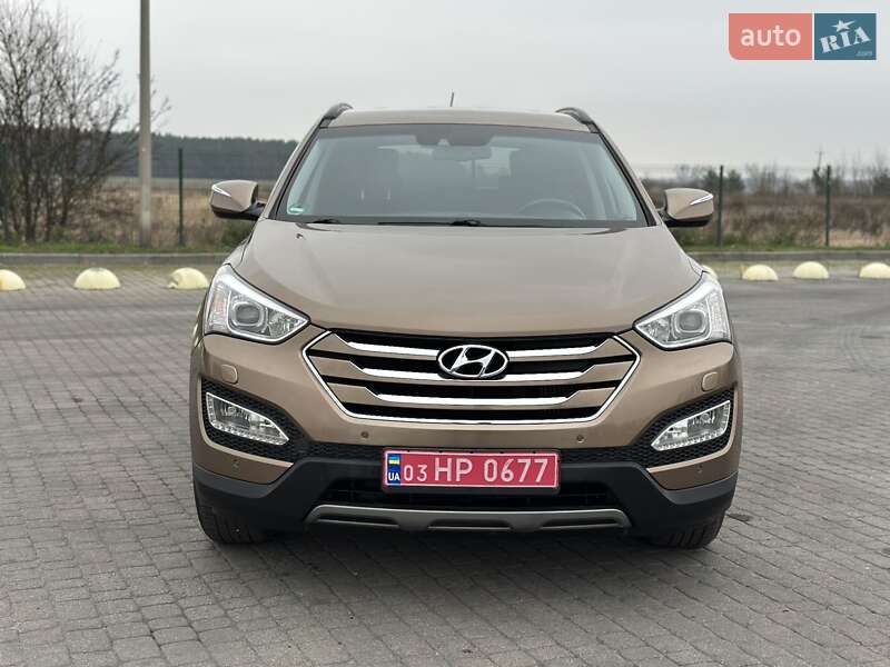 Внедорожник / Кроссовер Hyundai Santa FE 2013 в Радивилове