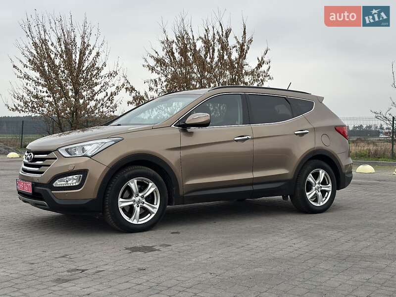 Внедорожник / Кроссовер Hyundai Santa FE 2013 в Радивилове