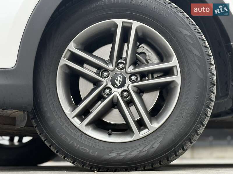 Внедорожник / Кроссовер Hyundai Santa FE 2017 в Виннице
