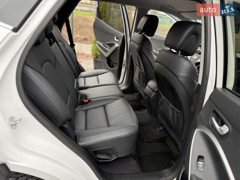 Внедорожник / Кроссовер Hyundai Santa FE 2017 в Виннице