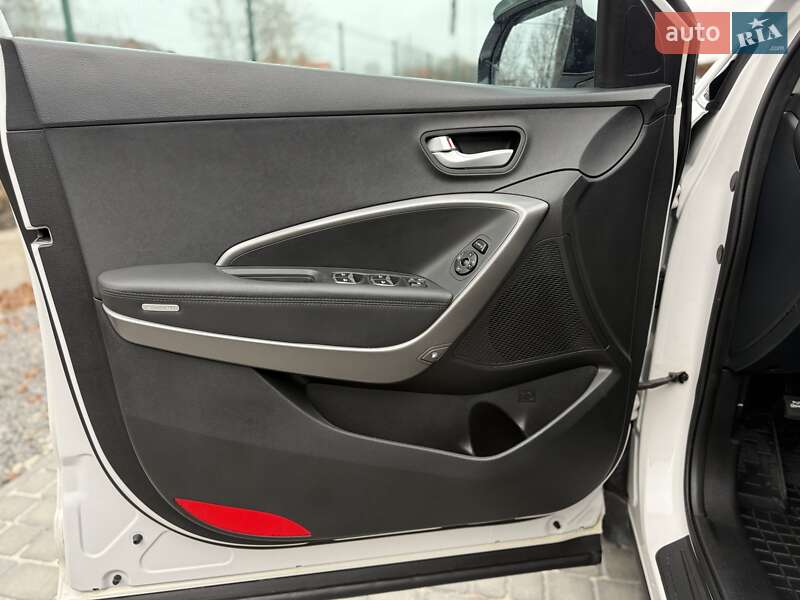 Внедорожник / Кроссовер Hyundai Santa FE 2017 в Виннице