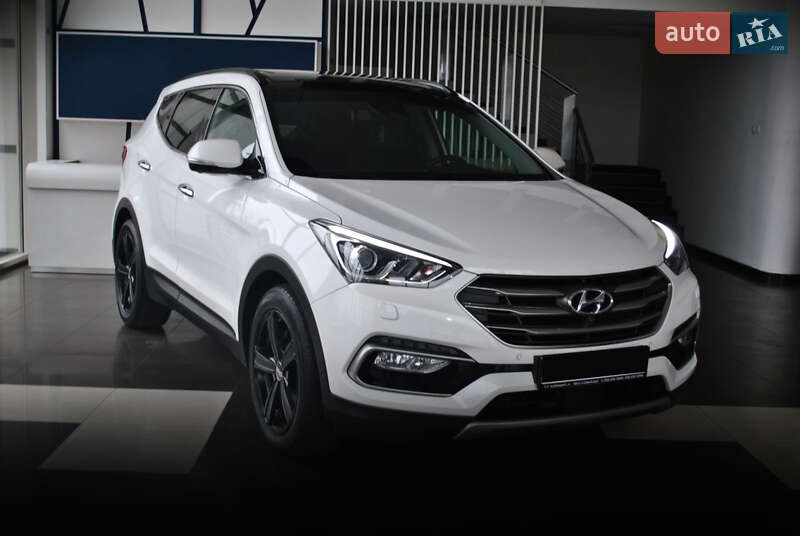 Внедорожник / Кроссовер Hyundai Santa FE 2017 в Ровно