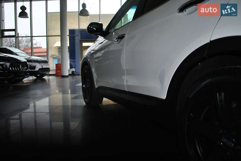 Внедорожник / Кроссовер Hyundai Santa FE 2017 в Ровно