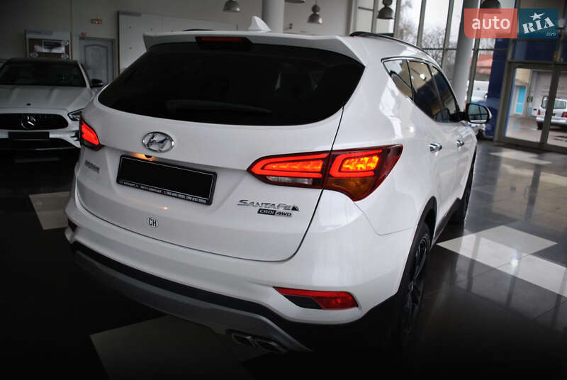 Внедорожник / Кроссовер Hyundai Santa FE 2017 в Ровно