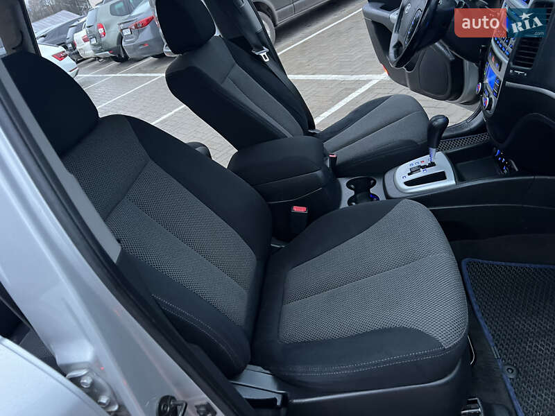 Внедорожник / Кроссовер Hyundai Santa FE 2006 в Житомире