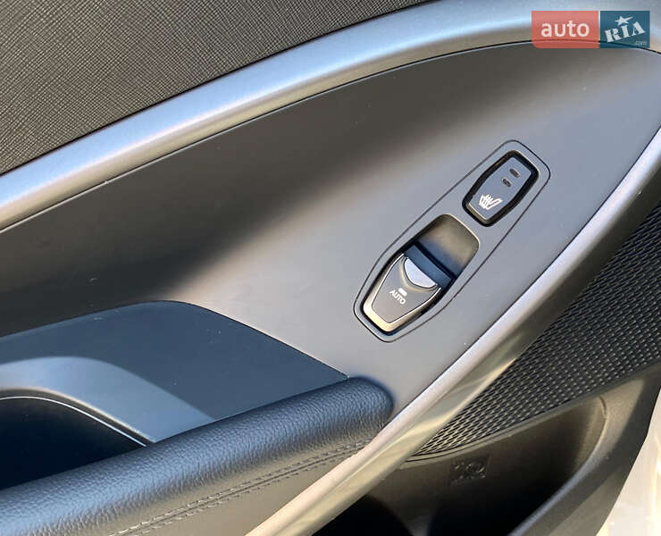 Позашляховик / Кросовер Hyundai Santa FE 2015 в Рівному фото 21 Позашляховик / Кросовер Hyundai Santa FE 2015 в Рівному