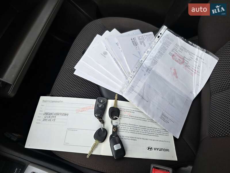 Внедорожник / Кроссовер Hyundai Santa FE 2011 в Ивано-Франковске