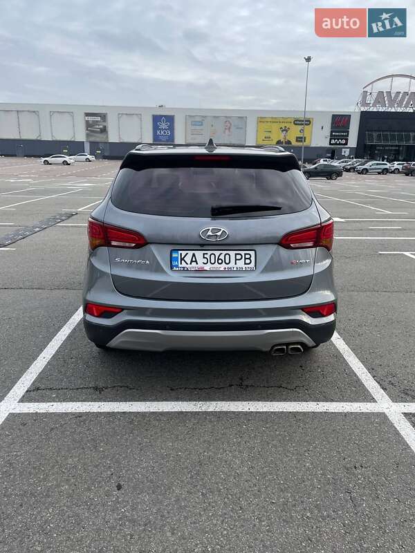 Внедорожник / Кроссовер Hyundai Santa FE 2016 в Киеве