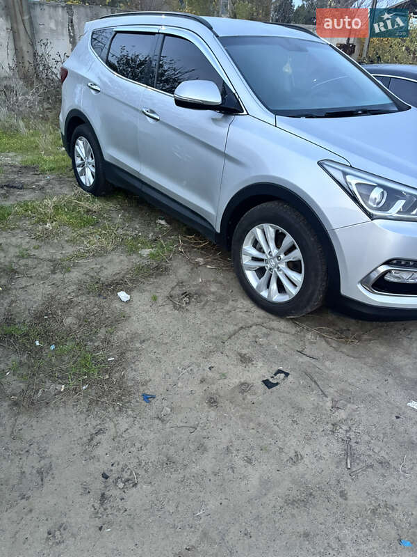 Внедорожник / Кроссовер Hyundai Santa FE 2015 в Белгороде-Днестровском