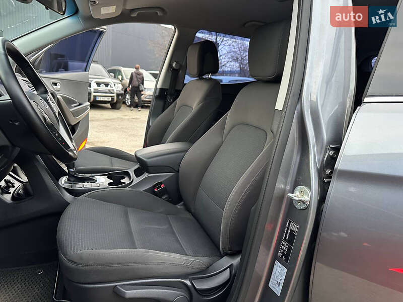 Позашляховик / Кросовер Hyundai Santa FE 2015 в Дніпрі