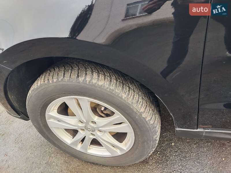 Внедорожник / Кроссовер Hyundai Santa FE 2011 в Киеве