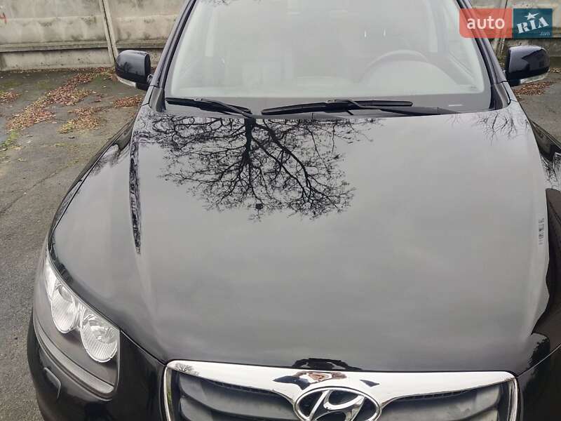 Внедорожник / Кроссовер Hyundai Santa FE 2011 в Киеве