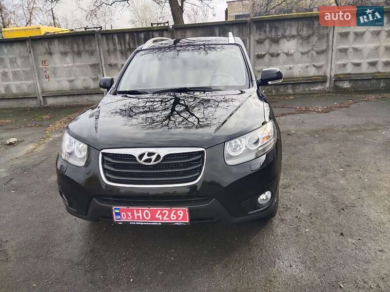 Внедорожник / Кроссовер Hyundai Santa FE 2011 в Киеве