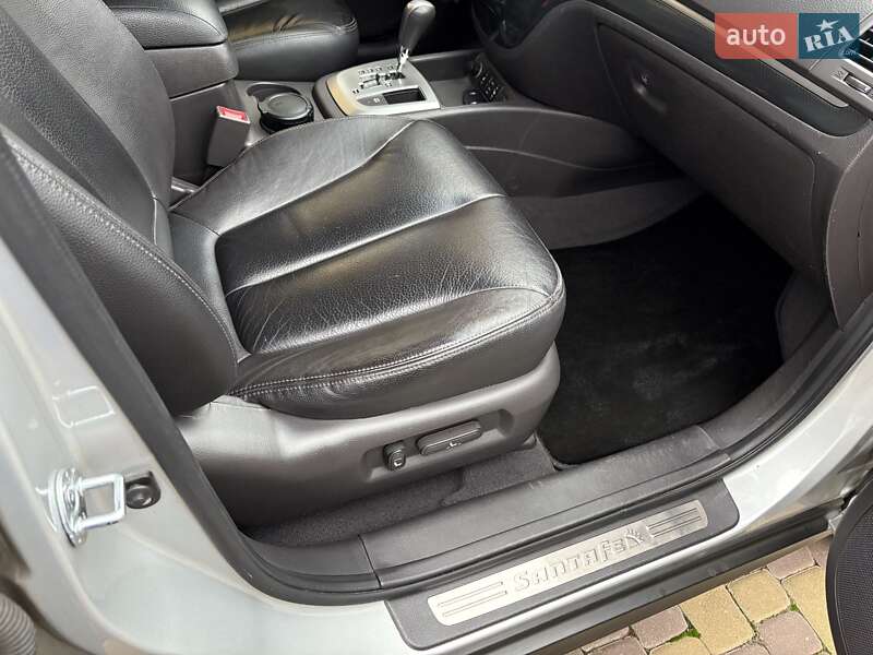 Внедорожник / Кроссовер Hyundai Santa FE 2011 в Ровно фото 2 Внедорожник / Кроссовер Hyundai Santa FE 2011 в Ровно