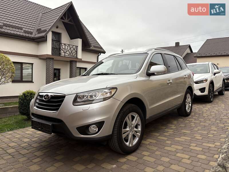 Внедорожник / Кроссовер Hyundai Santa FE 2011 в Ровно фото 9 Внедорожник / Кроссовер Hyundai Santa FE 2011 в Ровно