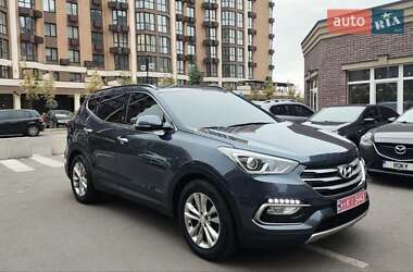 Внедорожник / Кроссовер Hyundai Santa FE 2015 в Киеве