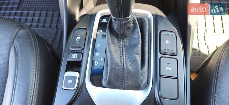 Внедорожник / Кроссовер Hyundai Santa FE 2017 в Тернополе