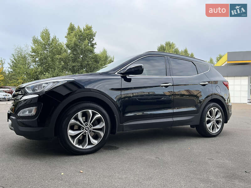 Внедорожник / Кроссовер Hyundai Santa FE 2013 в Киеве