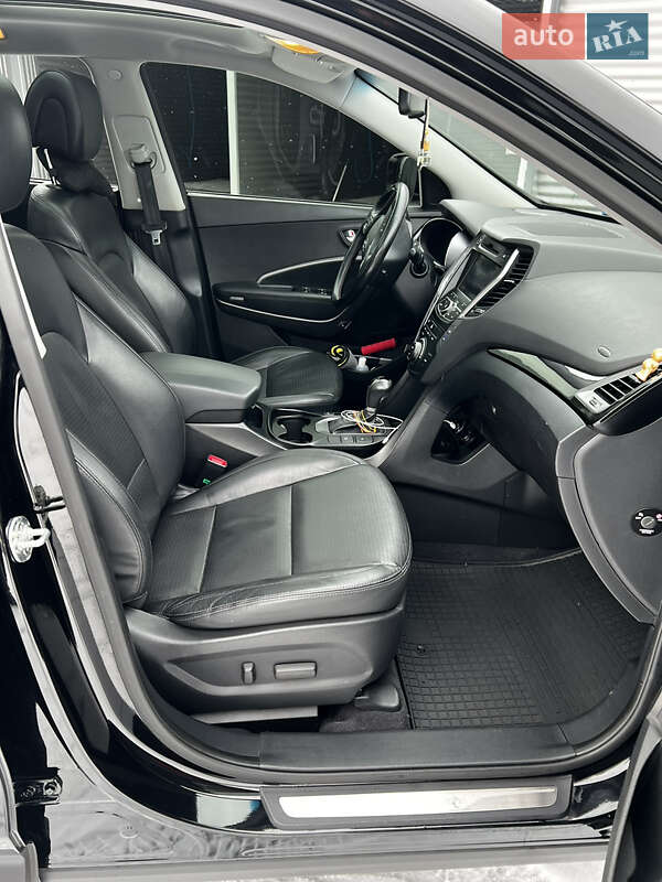 Внедорожник / Кроссовер Hyundai Santa FE 2013 в Киеве